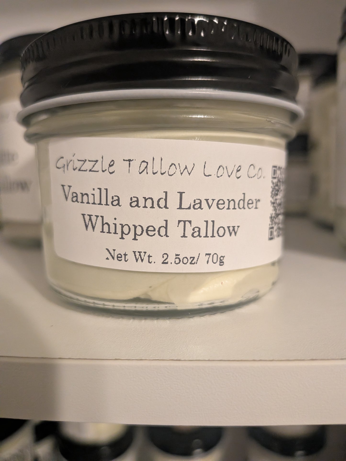 Small vanilla and lavender whipped tallow